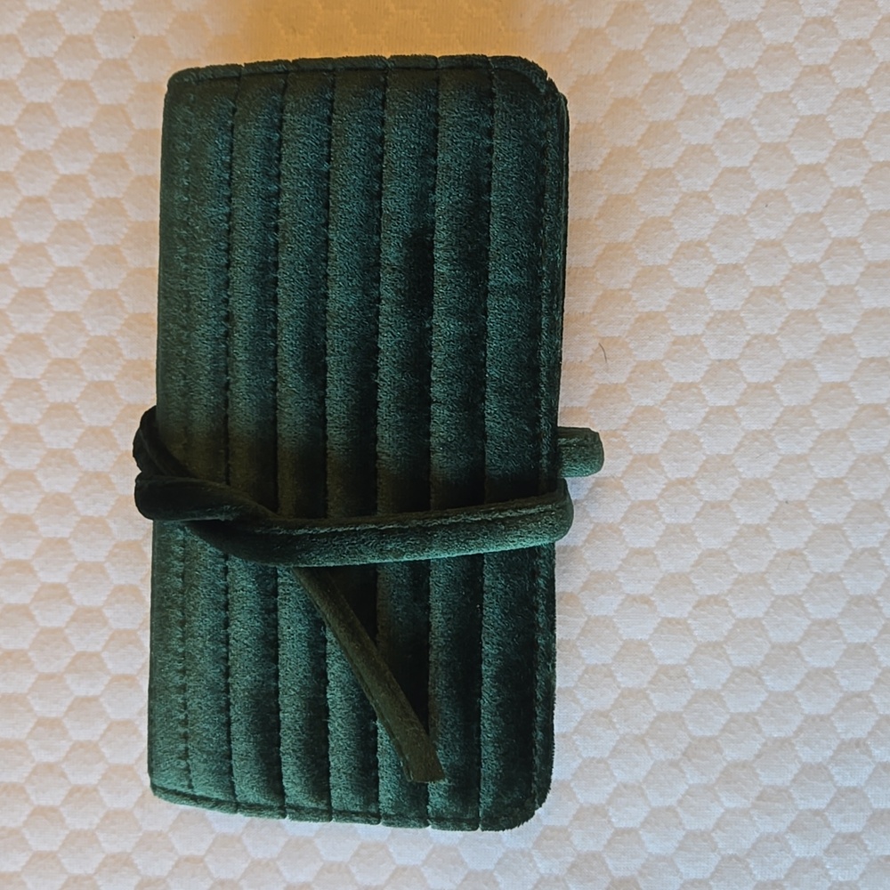 Benevolence Green "velvet" travel jewelry pouch